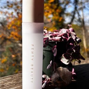 Rhianna Fenty Beauty “What it dew” Setting/Makeup Refreshing Spray NEW
